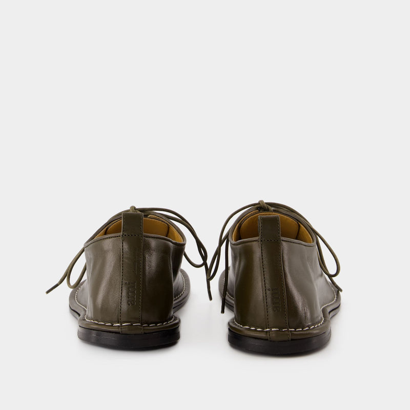 One Cut Shoes Flat Shoes - AMI Paris - Leather - Black