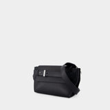 Le Messenger Capri Crossbody - Jacquemus - Leather - Black