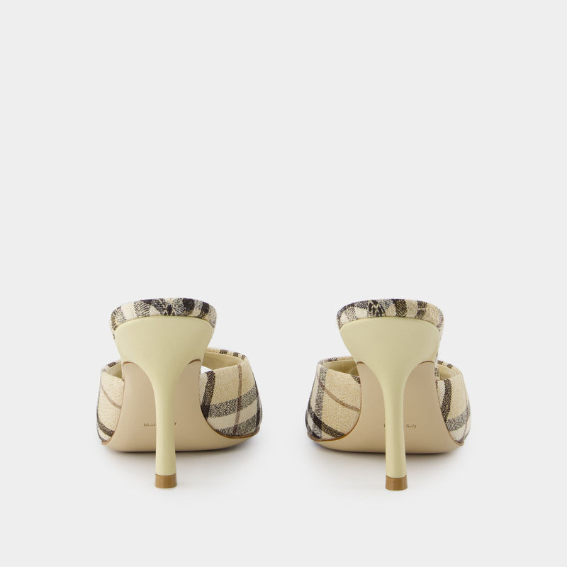 Mews 90 Chk Pumps - Burberry - Linen - Neutral