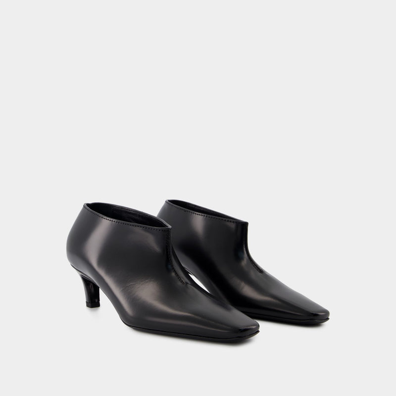 The Wide Shaft Ankle Boots - TOTEME - Leather - Black