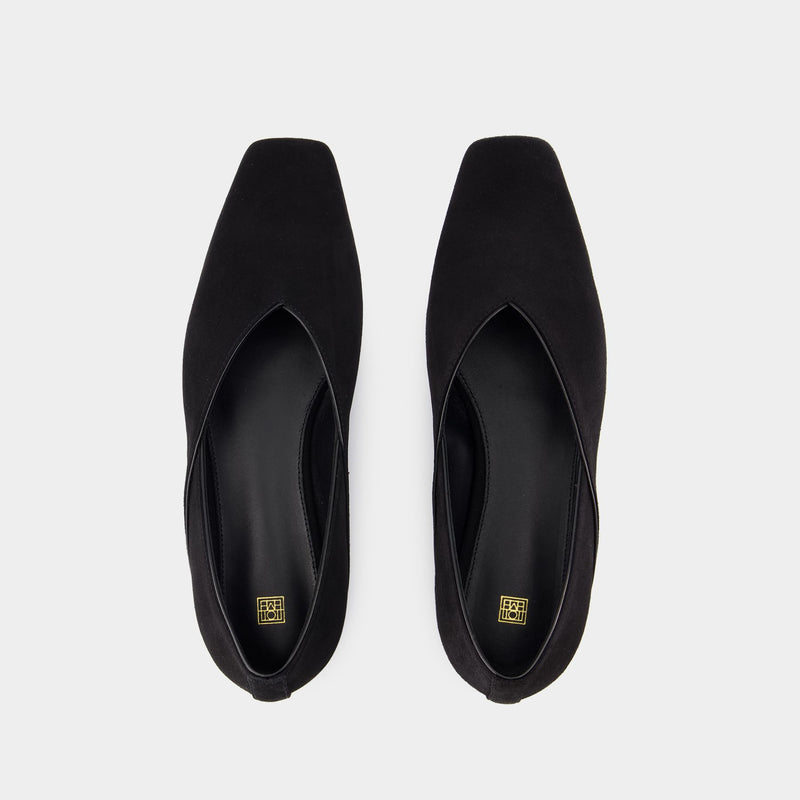 The Everyday Flat Ballerinas - TOTEME - Suede - Black