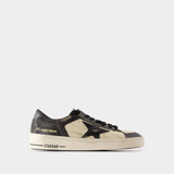 Stardan Sneakers - Golden Goose Deluxe Brand - Leather - Black