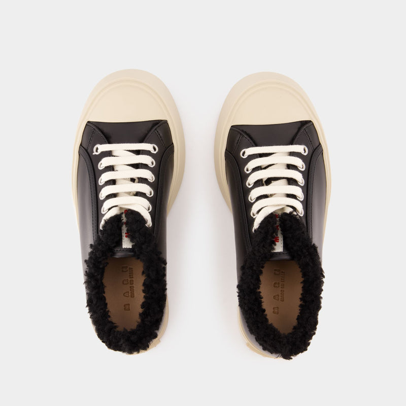 Lace Pablo Sneakers - Marni - Leather - Black