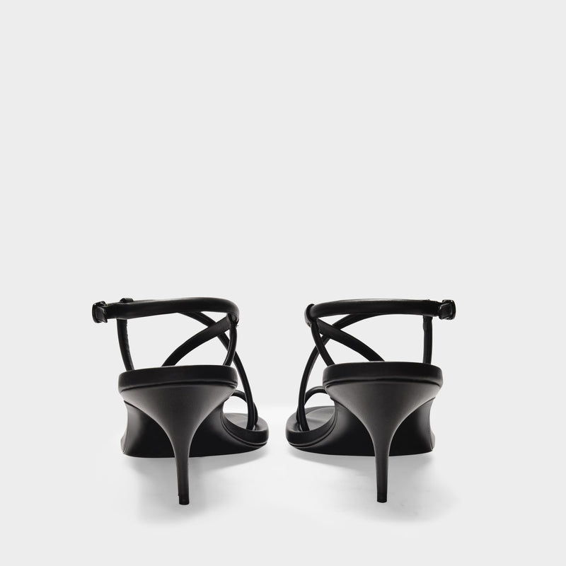 Upper and So Sandals in Black Leather