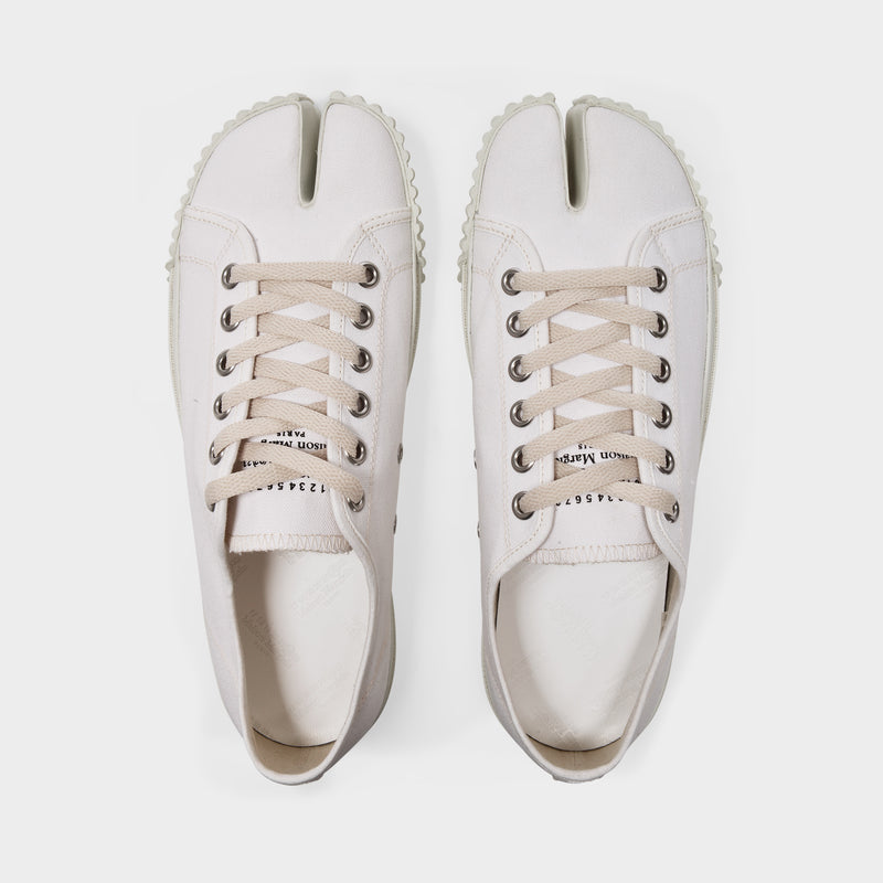 Tabi Low Top Sneakers in White Coton